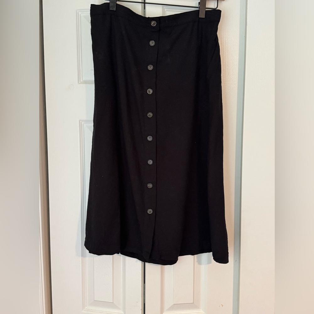 Rayon Black Button-Down Skirt